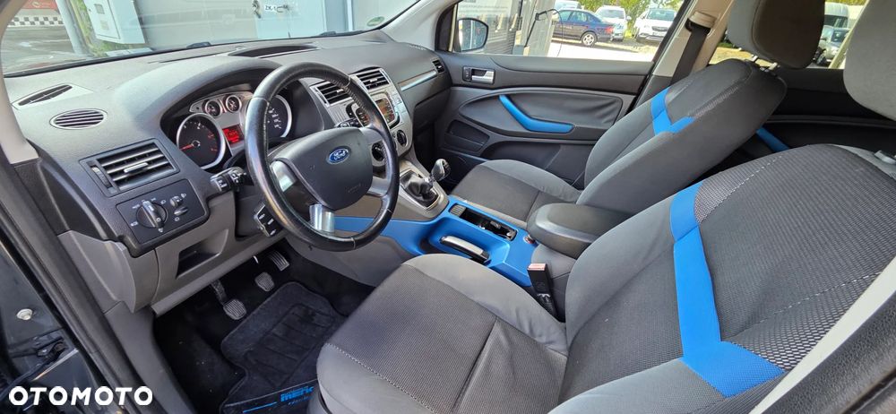 Ford Kuga - 24