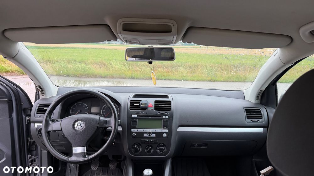 Volkswagen Golf 1.6 Trendline - 6