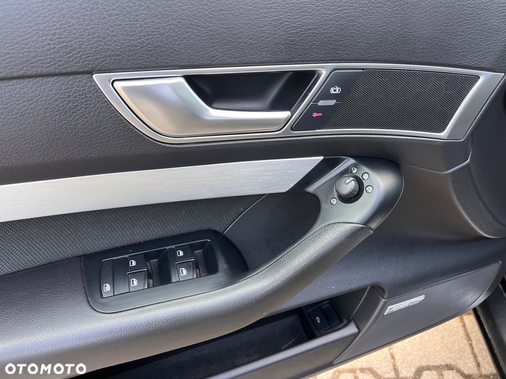 Audi A6 Avant 3.2 FSI Quattro Tiptronic - 27