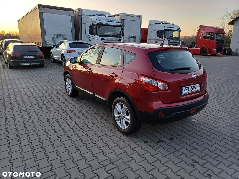Nissan Qashqai - 12