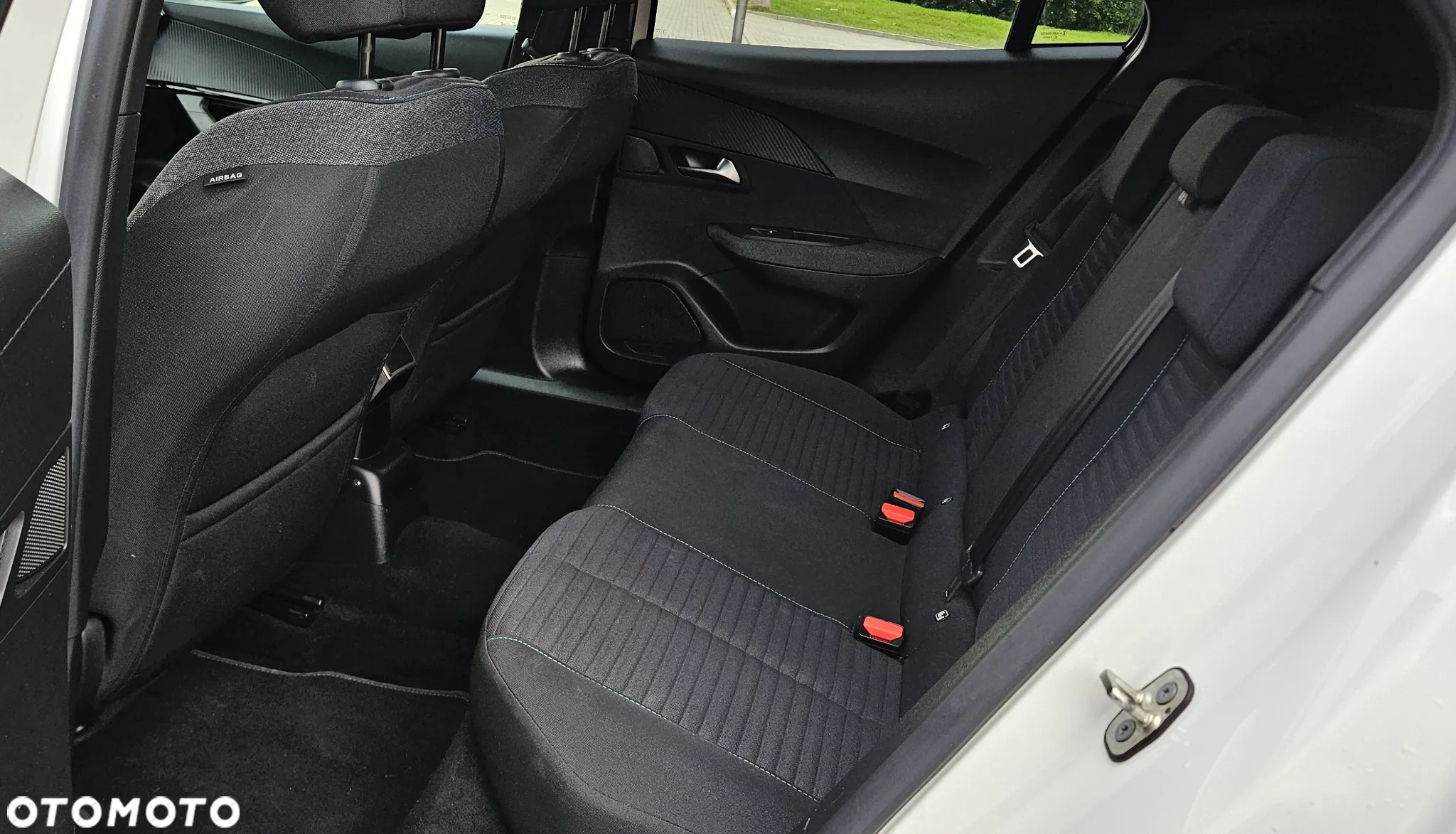 Peugeot 2008 PureTech 100 Allure - 11