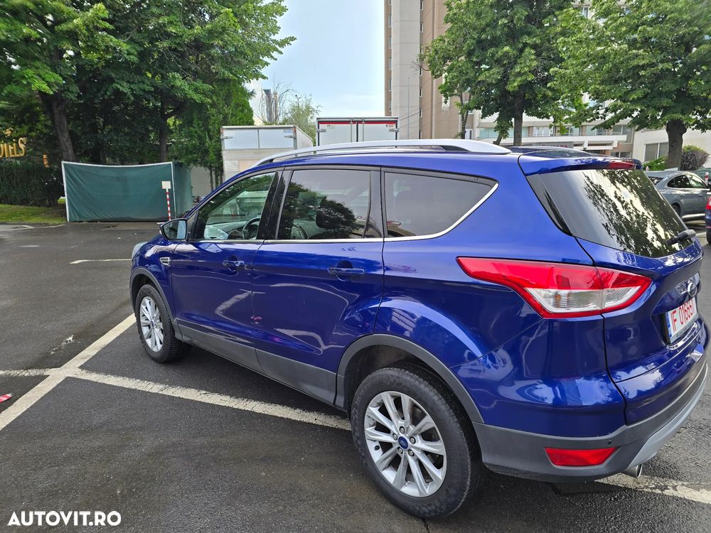 Ford Kuga 2.0 TDCi 4x4 Aut. Titanium - 3