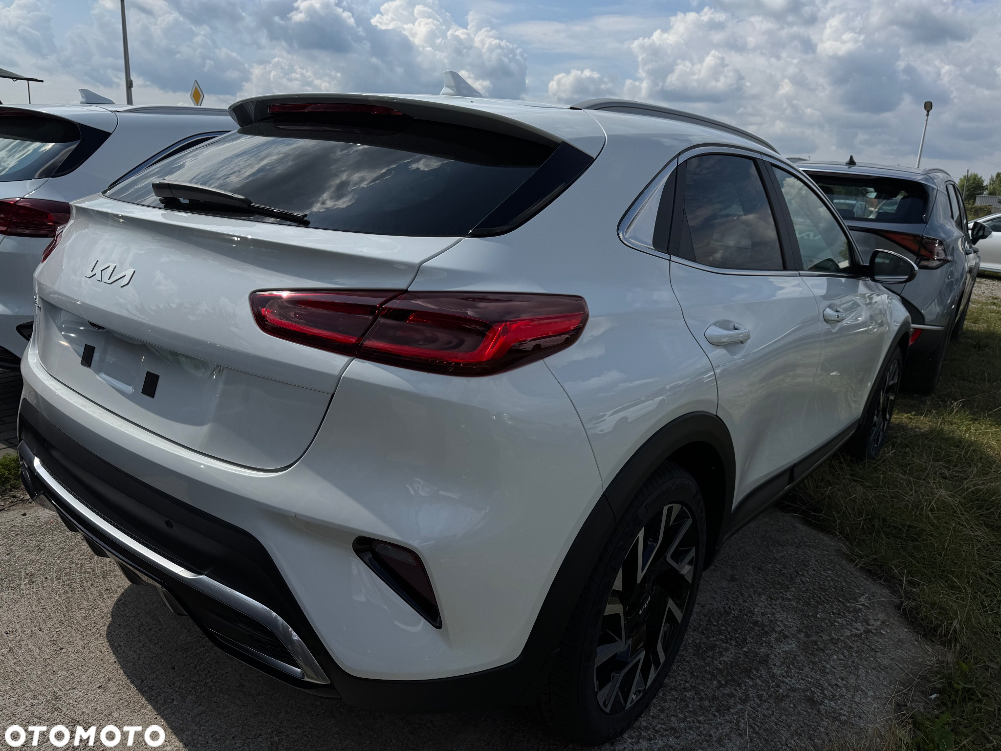 Kia XCeed 1.5 T-GDI Business Line DCT - 3