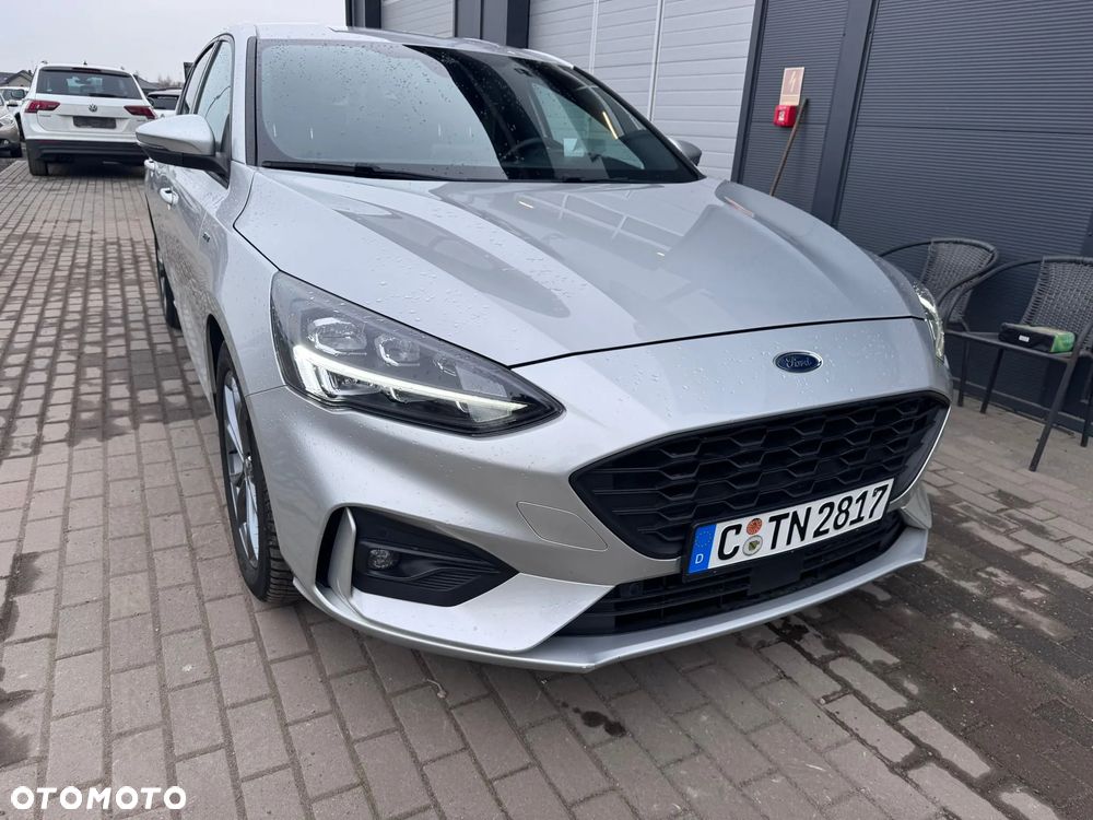Ford Focus 1.5 EcoBlue Start-Stopp-System ST-LINE X - 2