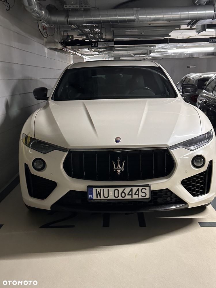 Maserati Levante S Granlusso - 2