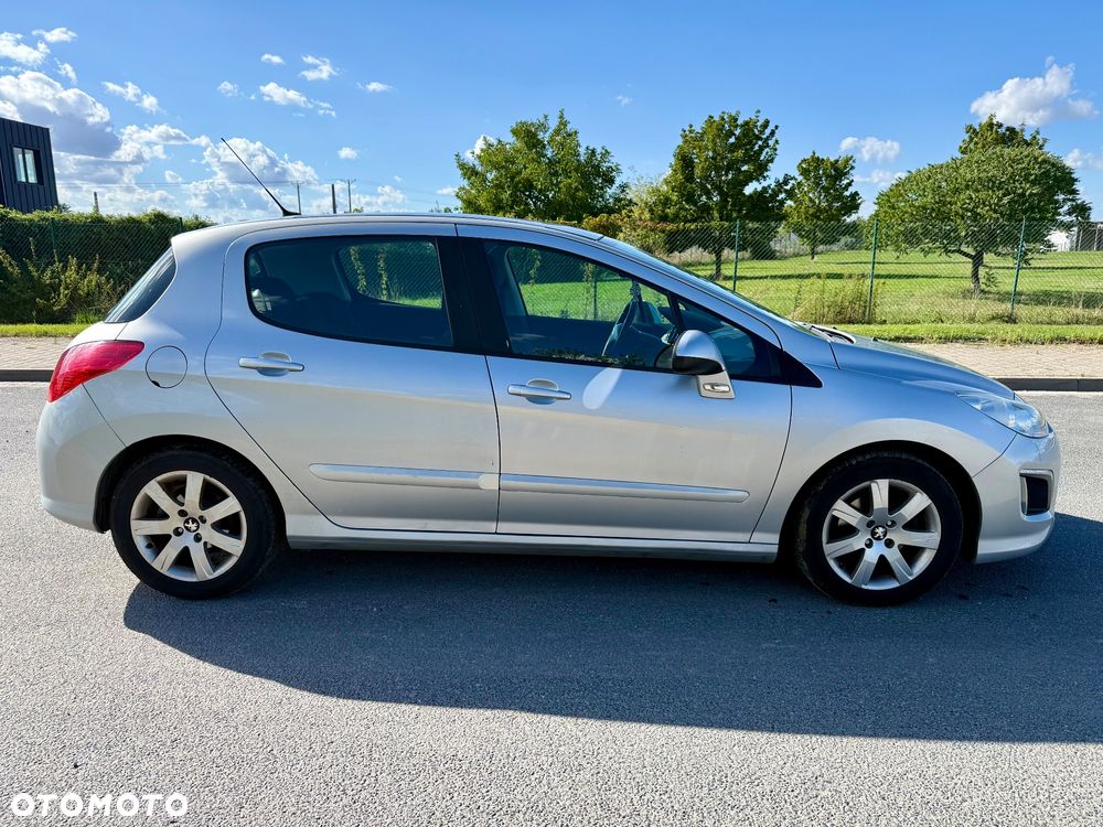 Peugeot 308 - 4