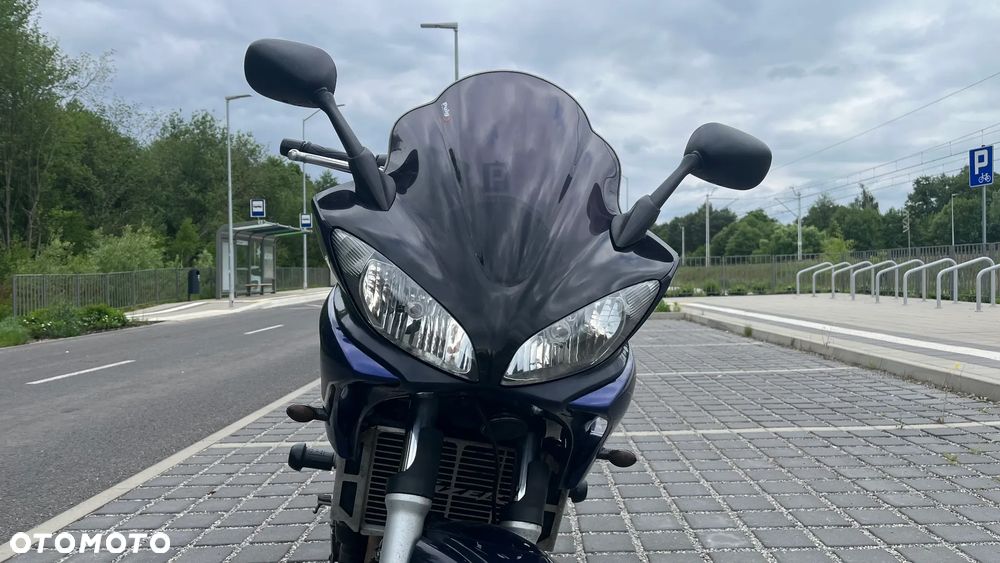 Yamaha FZ6 - 8