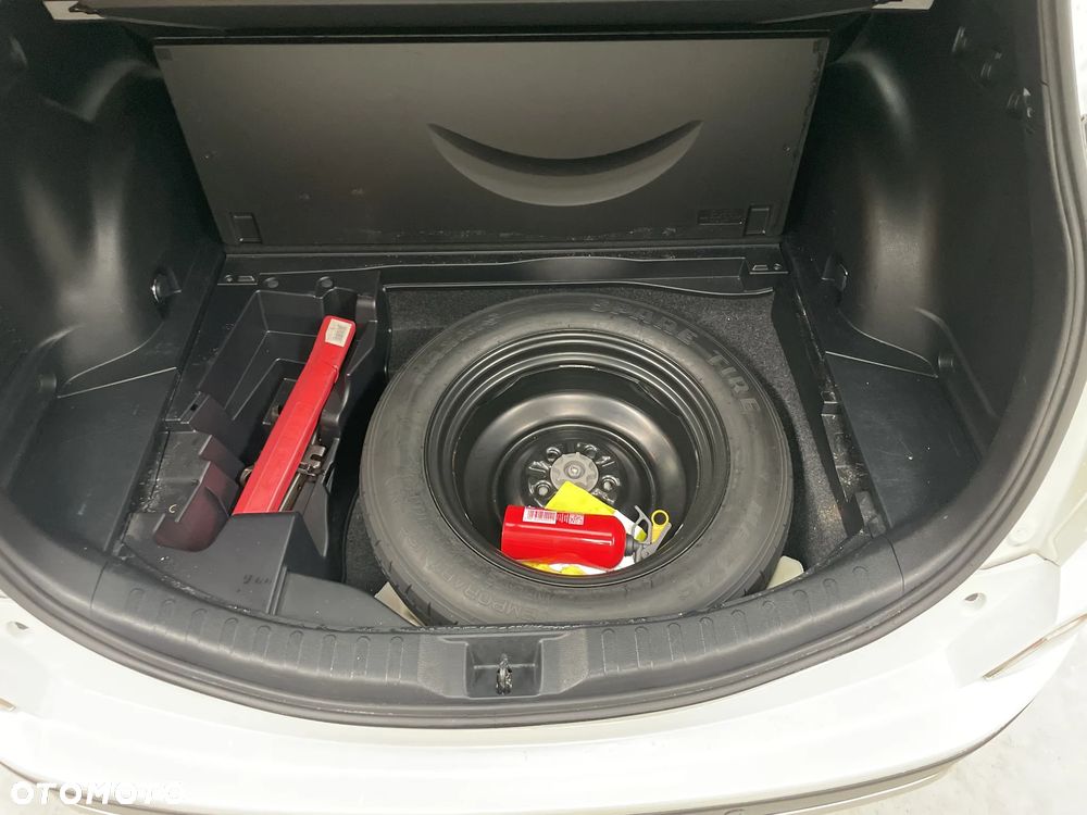 Toyota RAV4 2.0 D-4D Premium 4x2 - 18