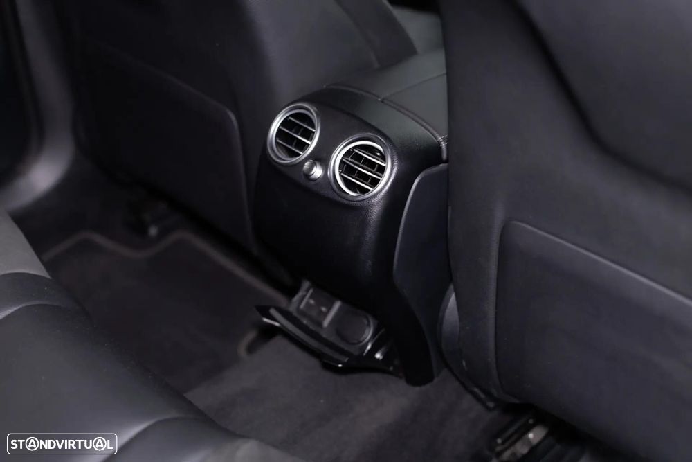 Mercedes-Benz GLC 300 de 4Matic 9G-TRONIC AMG Line - 19