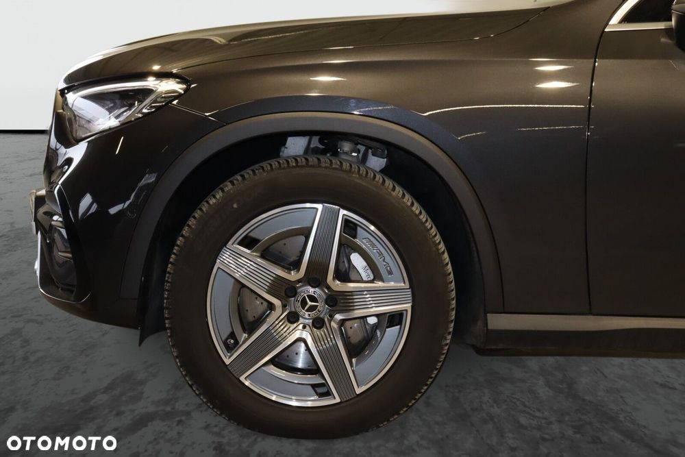 Mercedes-Benz GLC - 7