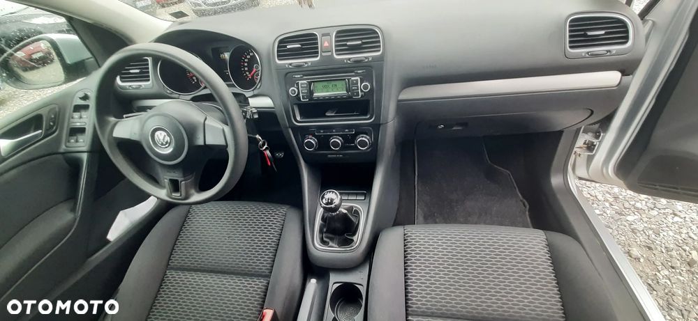 Volkswagen Golf - 26