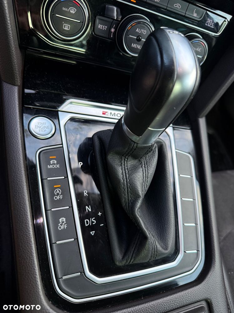 Volkswagen Passat - 18