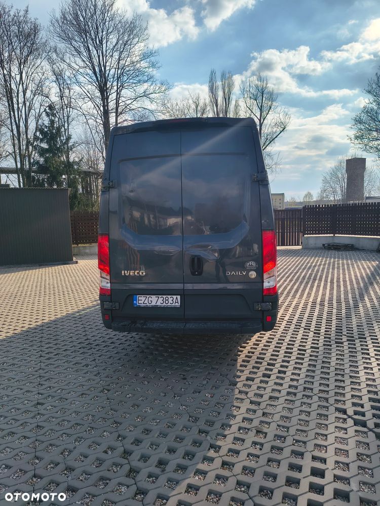 Iveco DAILY 35S18 - 8