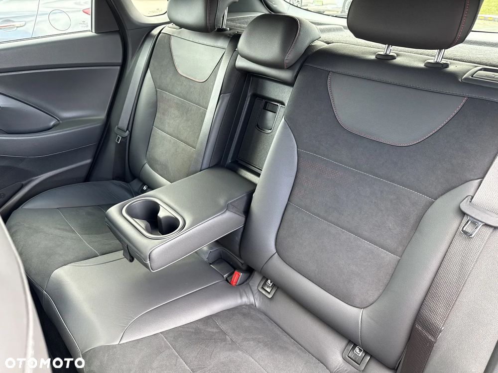 Hyundai i30 1.5 T-GDI 48V-Hybrid DCT N-Line - 24