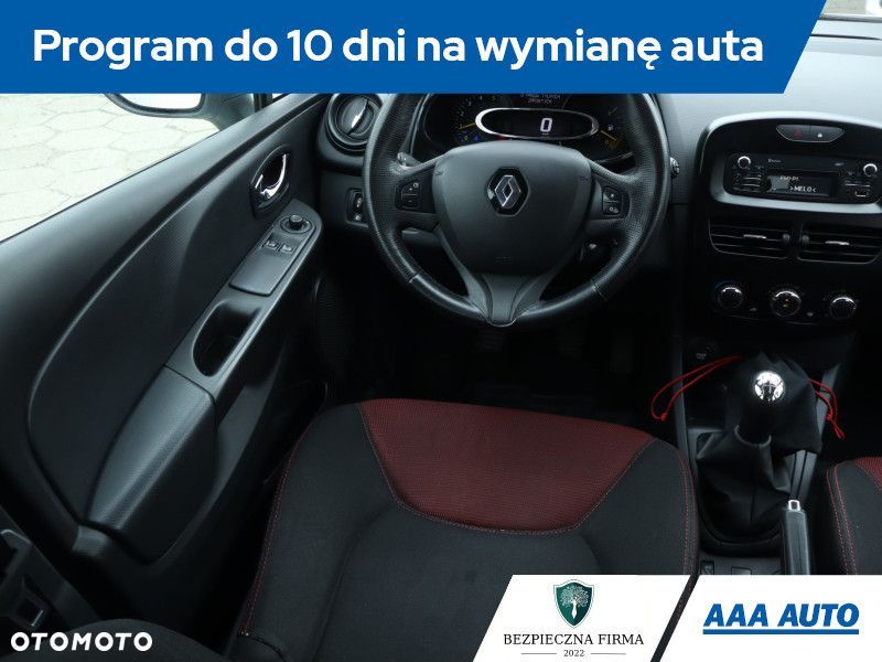 Renault Clio - 9
