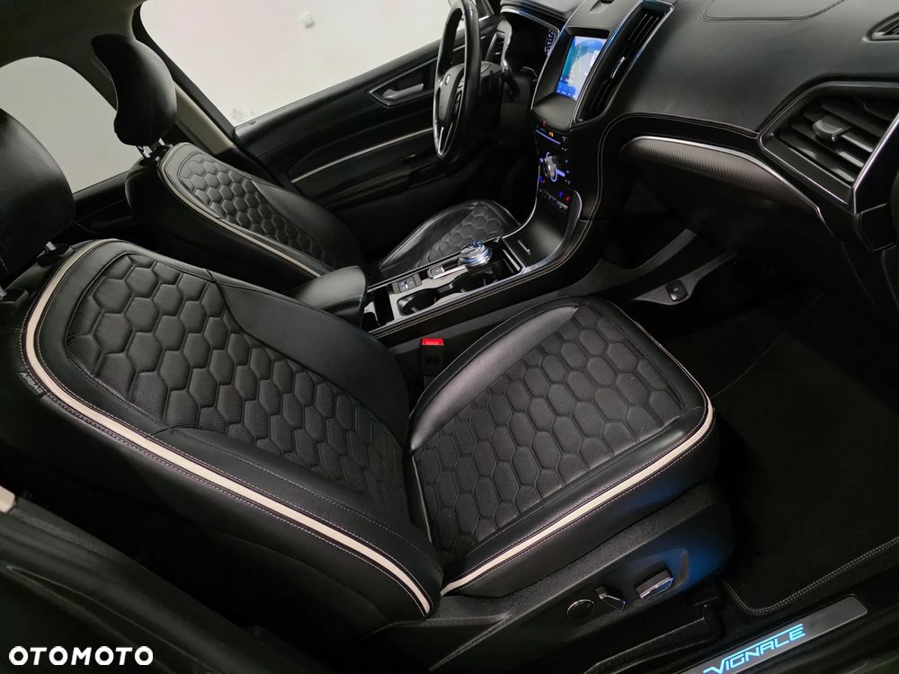 Ford Edge 2.0 EcoBlue Twin-Turbo 4WD ST-Line - 16