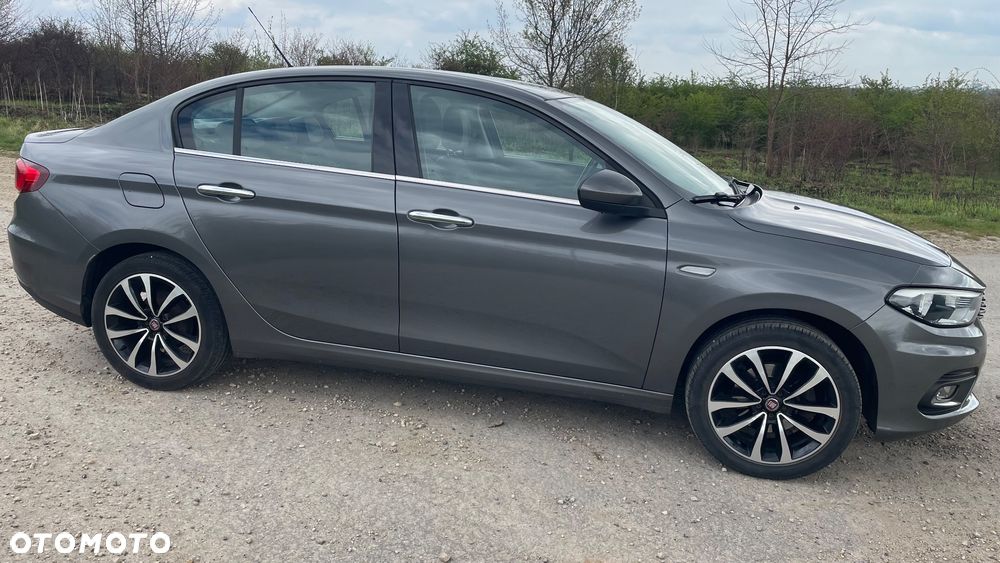 Fiat Tipo 1.4 16V Lounge EU6d - 6
