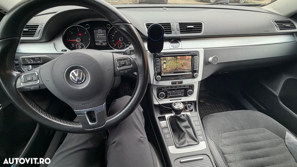 Volkswagen Passat 2.0 TDI BlueMotion Technology Highline - 10
