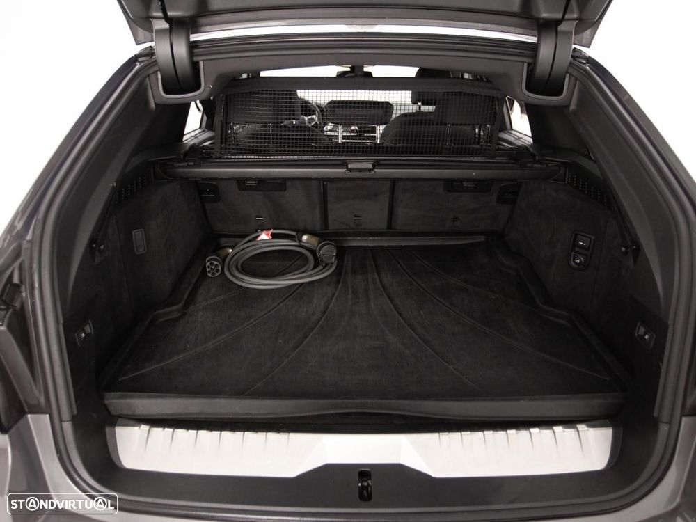 BMW 530 e xDrive Aut. Luxury Line - 14