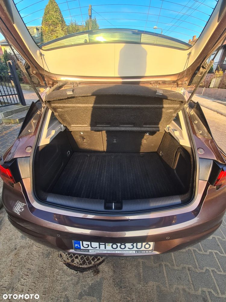 Opel Astra 1.4 T Enjoy - 11