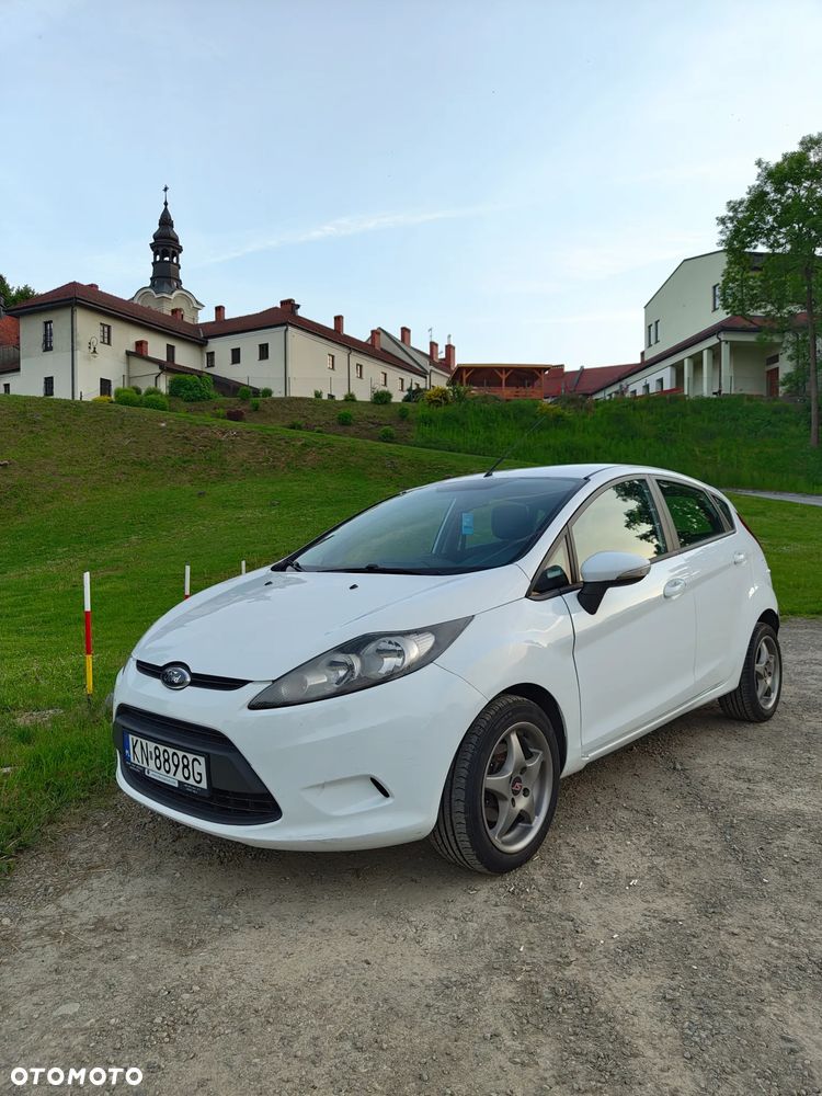 Ford Fiesta 1.4 TDCi Ambiente - 1
