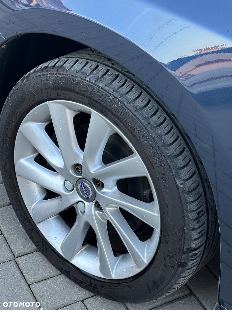 Volvo V60 D4 Momentum - 19