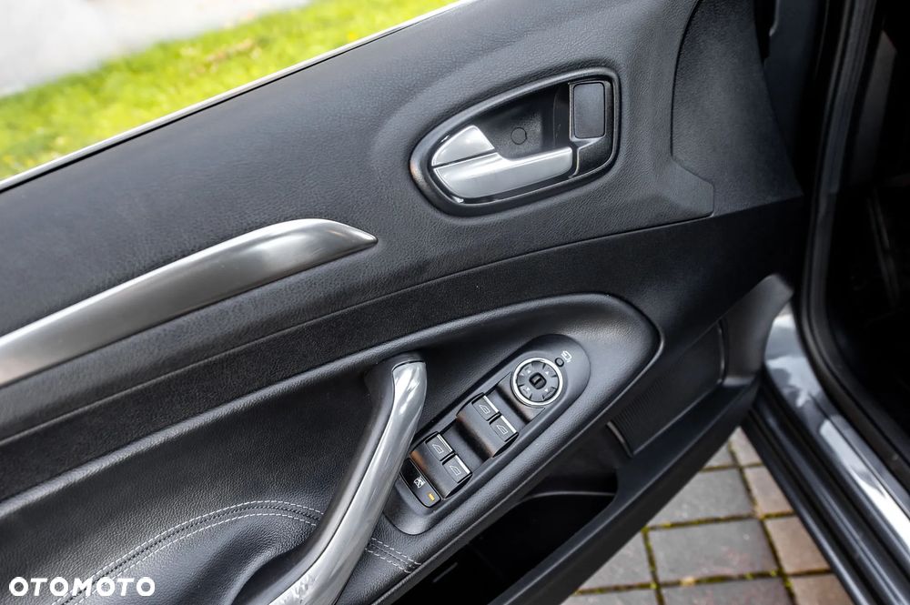 Ford Mondeo 2.5 Titanium X - 25