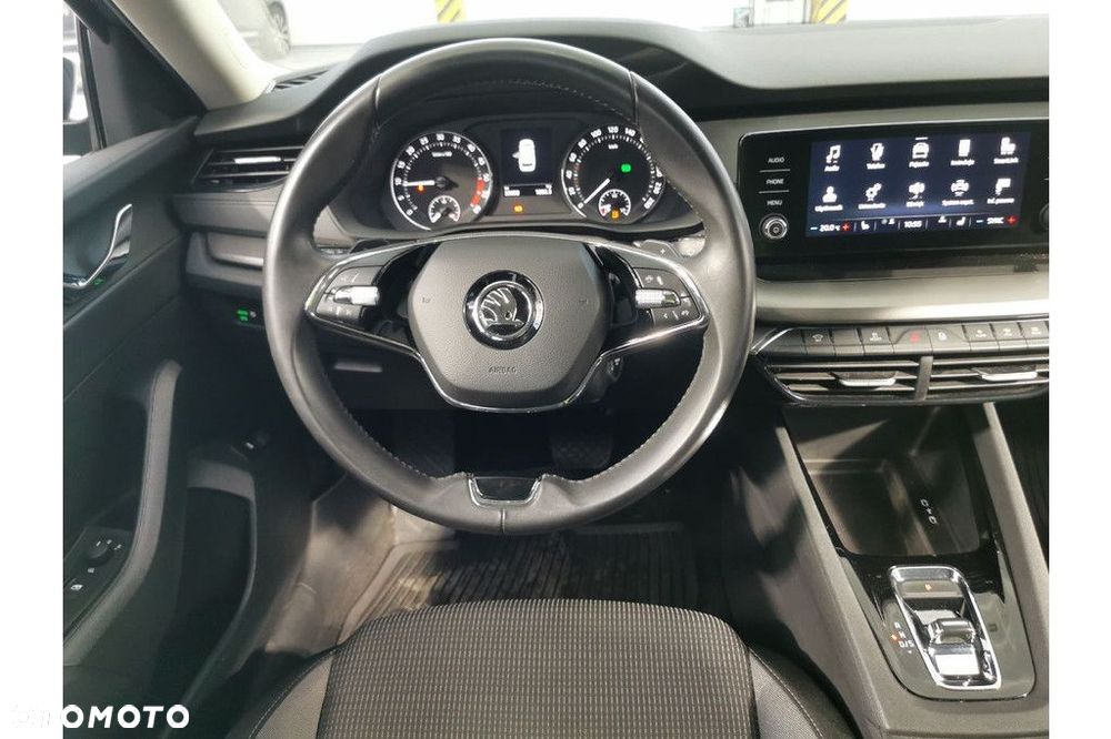 Skoda Octavia 2.0 TDI Ambition DSG - 9