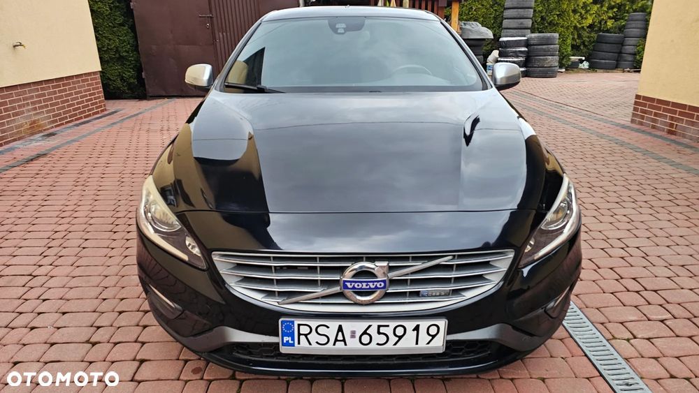 Volvo S60 T3 R-Design Summum - 17