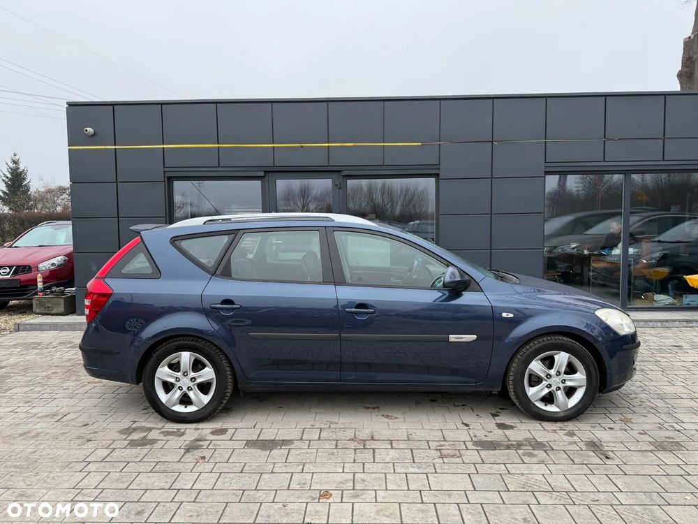 Kia Ceed 2.0 CVVT Spirit - 17
