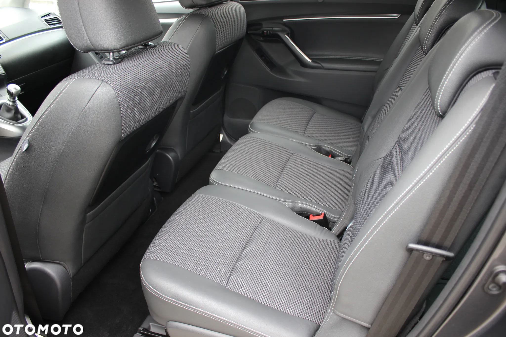 Toyota Verso 1.8 7-Sitzer Comfort - 26
