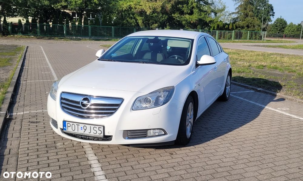 Opel Insignia 2.0 CDTI - 9