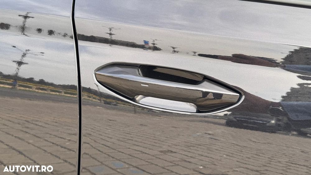 Skoda Octavia 2.0 TDI Premium Edition - 37