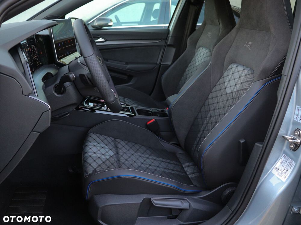 Volkswagen Golf - 12
