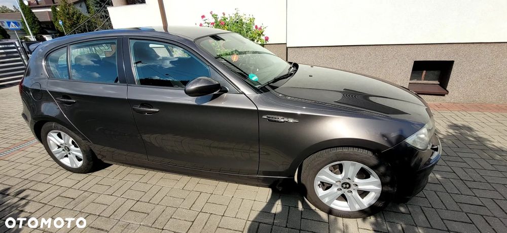 BMW Seria 1 116i - 8