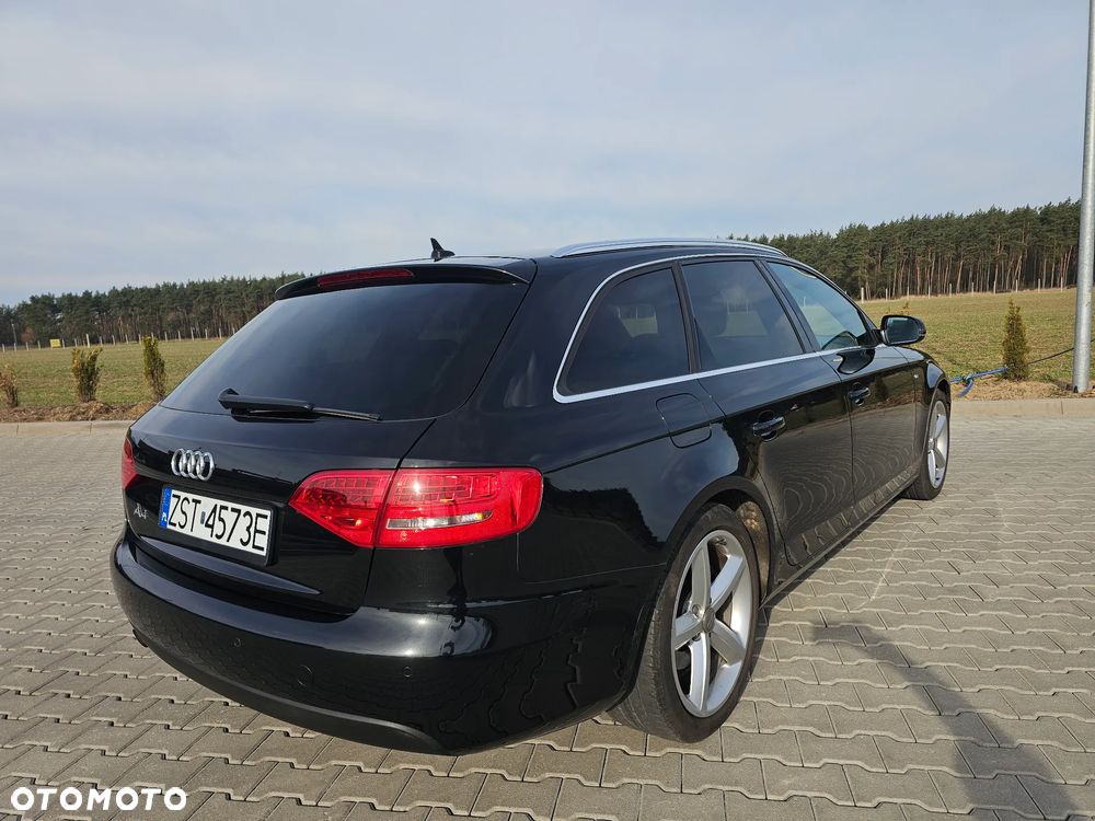 Audi A4 Avant - 11