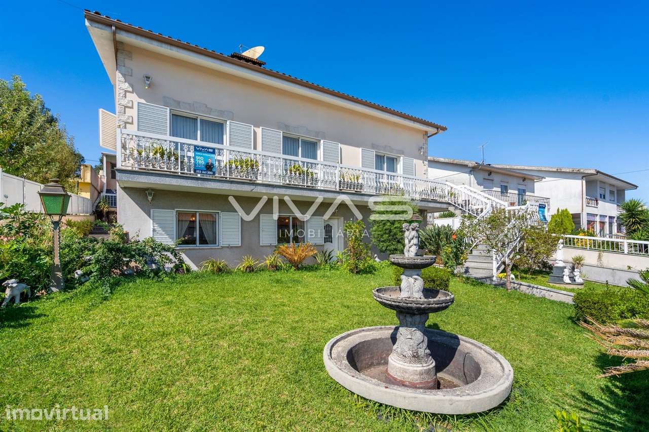 Moradia T5 Venda em Loureira,Vila Verde - Grande imagem: 2/52