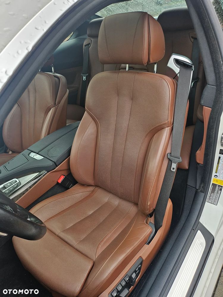 BMW Seria 6 650i xDrive - 31