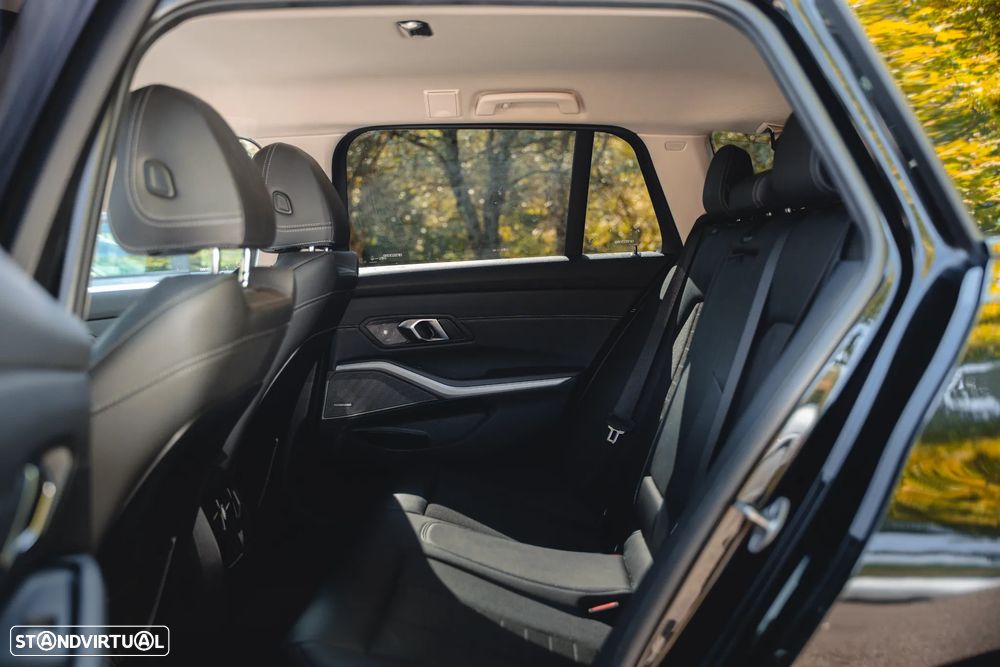 BMW 330 e Aut. - 22