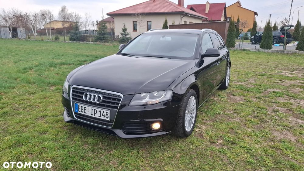 Audi A4 Avant 2.0 TDI DPF Ambiente - 1
