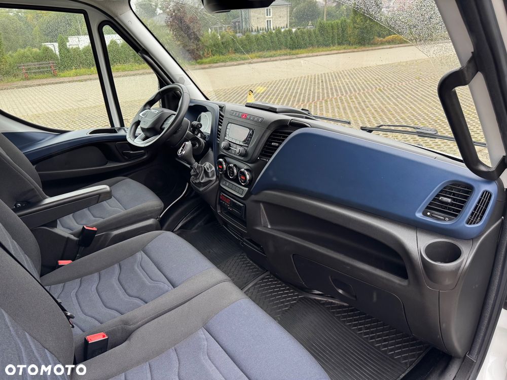 Iveco Daily‼️72C18‼️2021r 3.0 HI-MATIC Chłodnia/Mroźnia zakres -32C THERMO KING V-500 MAX Źródło Zasilania 400V Grube Ściany/Podłoga Przegroda komorowa‼️ Full LED na bliźniaku Salon Polska DMC7200kg - 28