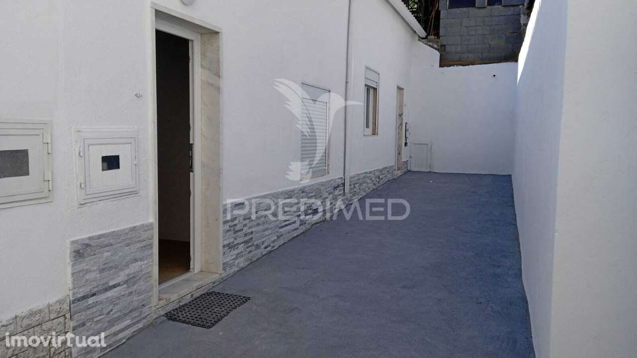 Moradias T9 Ajuda - Grande imagem: 2/15