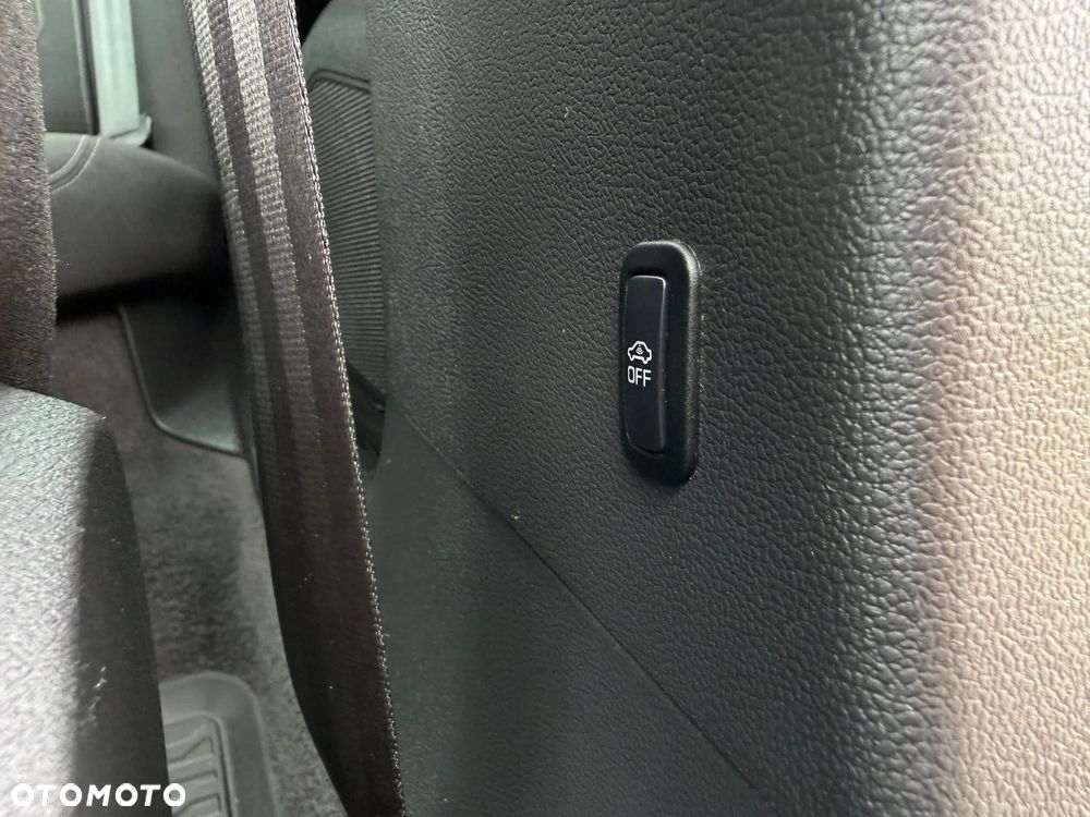 Volkswagen Passat 2.0 TDI BMT Comfortline - 34