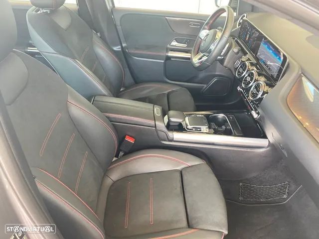 Mercedes-Benz B 180 7G-DCT AMG Line - 32