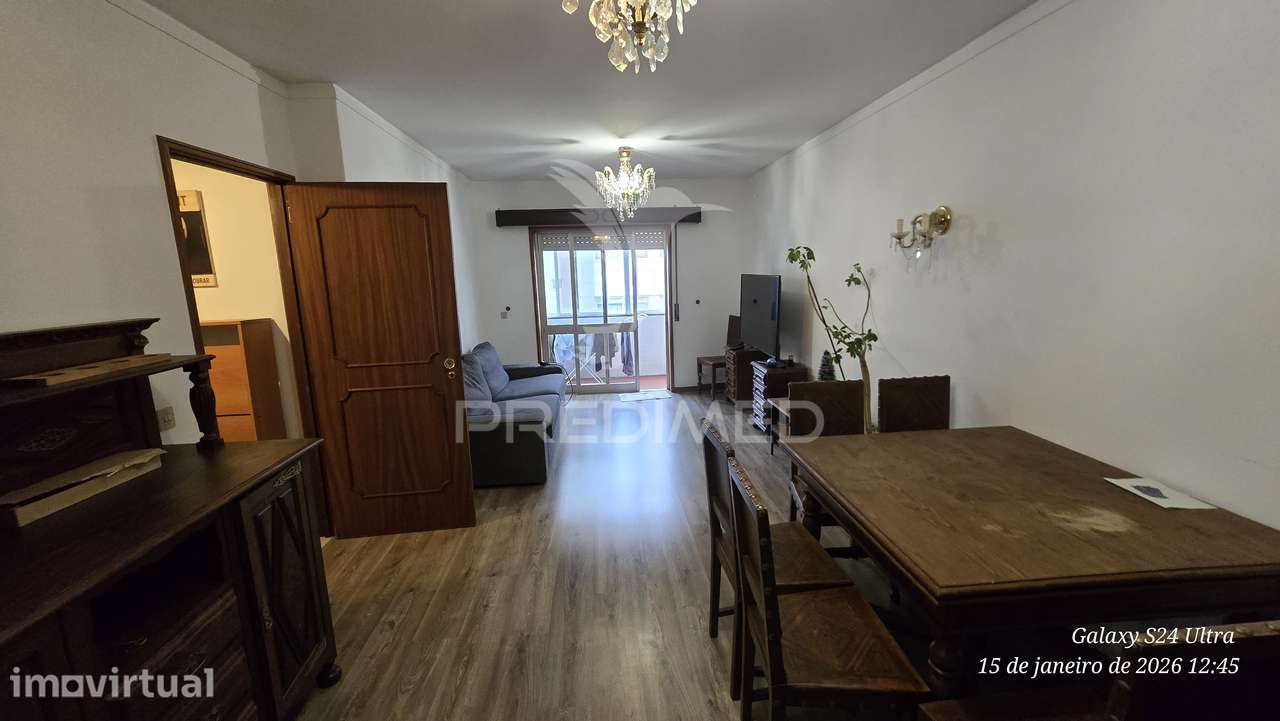 Apartamento T3 junto a praça Velasquez - Grande imagem: 4/26