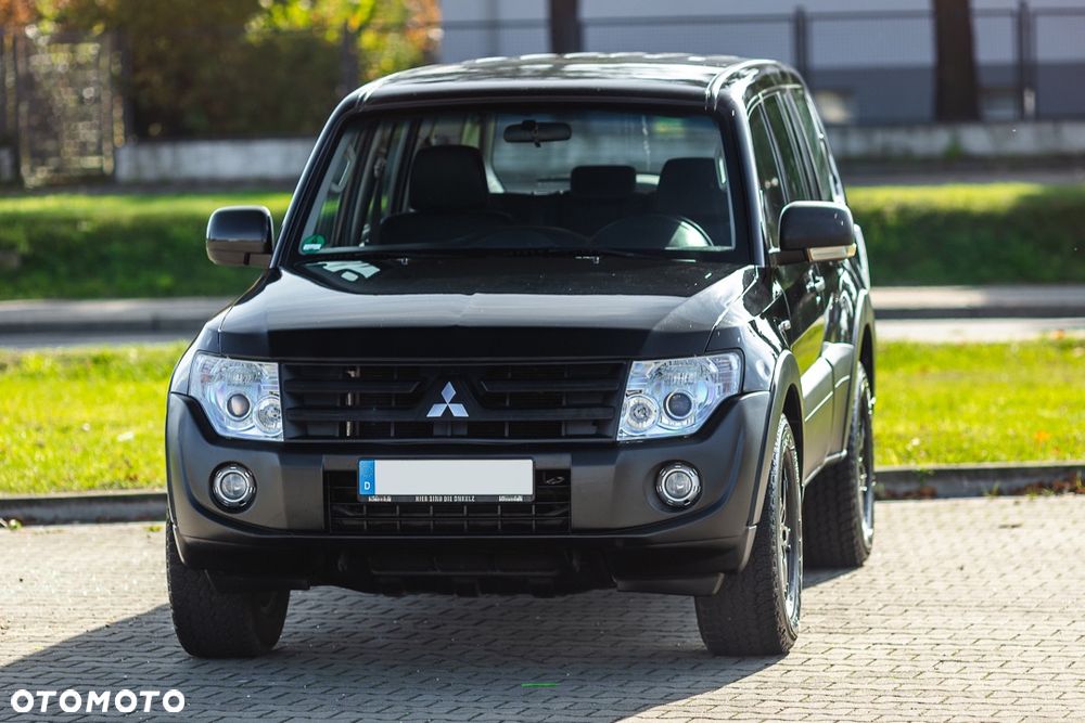 Mitsubishi Pajero 3.2 DI-D Invite - 2