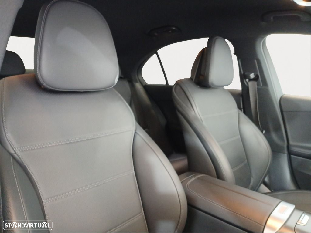 Mercedes-Benz C 300 - 13