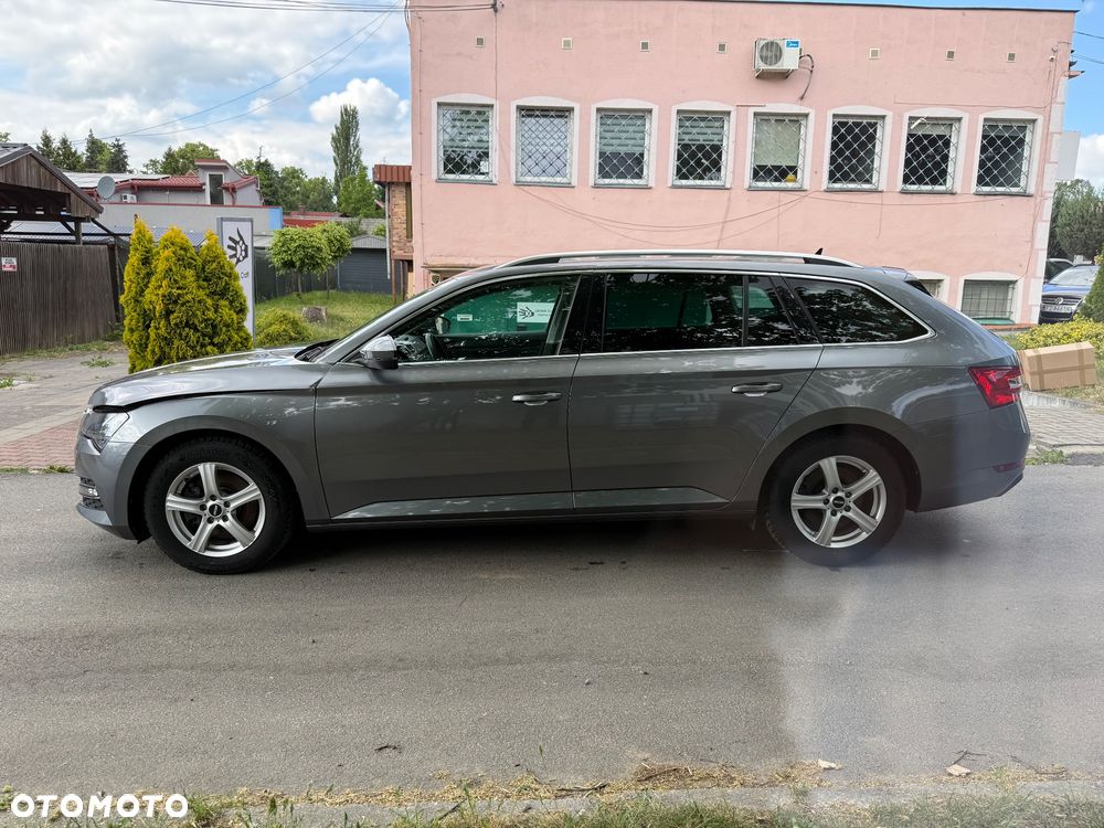 Skoda Superb 1.5 TSI DSG Ambition - 10