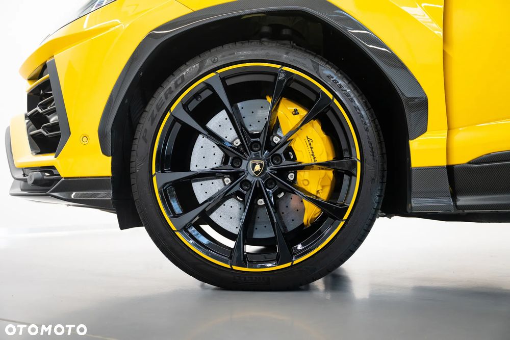 Lamborghini Urus Standard - 9
