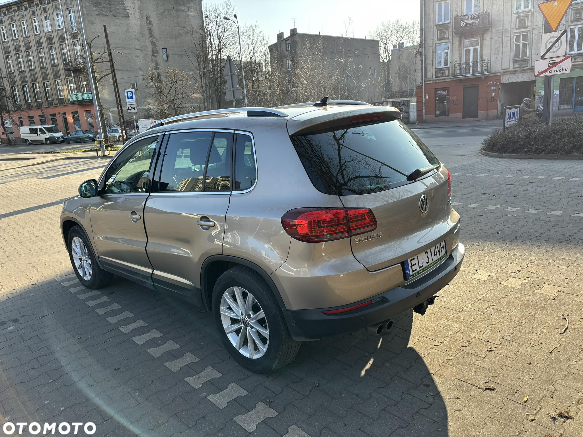 Volkswagen Tiguan 2.0 TDI 4Mot Sport&Style - 5